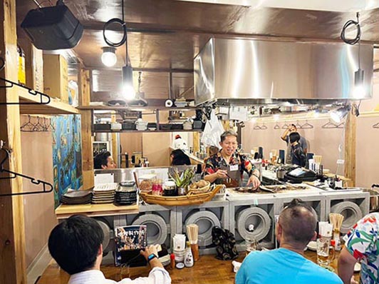 炉端居酒屋 「中野製作所」 まんてん別館 内観