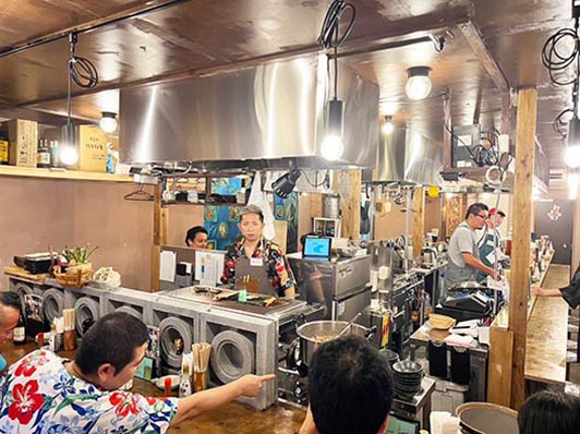 炉端居酒屋 「中野製作所」 まんてん別館 内観